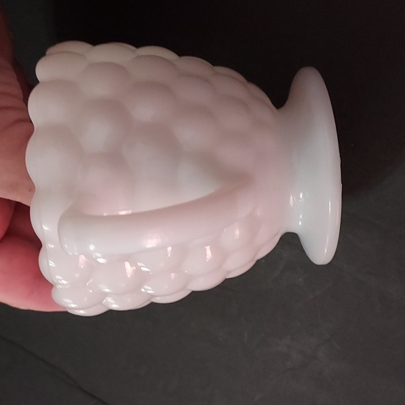 Milk Glass Creamer Pattern Bubbles EUC - Picture 6 of 7